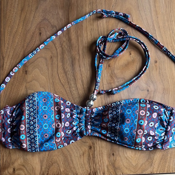 H&M Other - H&M Burgundy and Blue Patterned Bikini Top